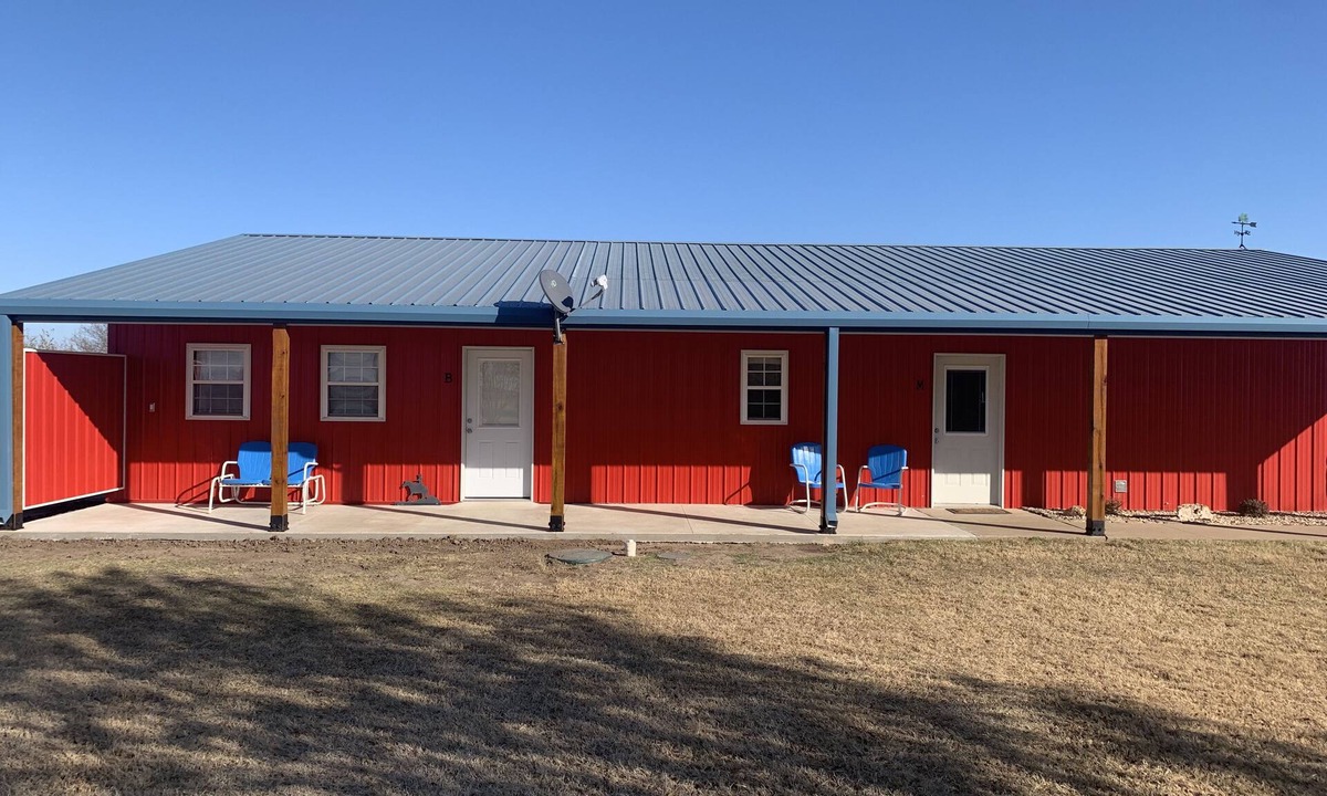Blackwell House | BunkHouse, hunters home away from home