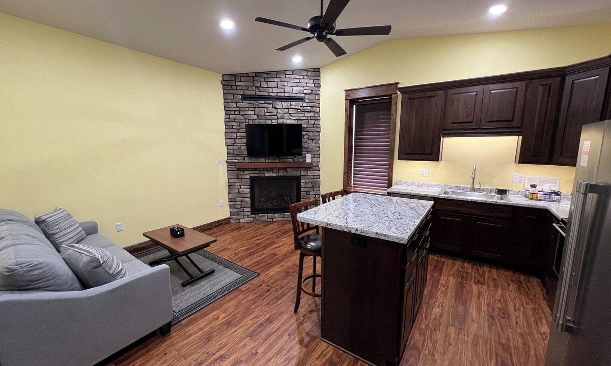 Sabetha House | Business Stay Made Easy - Downtown Apt w/Workspace
