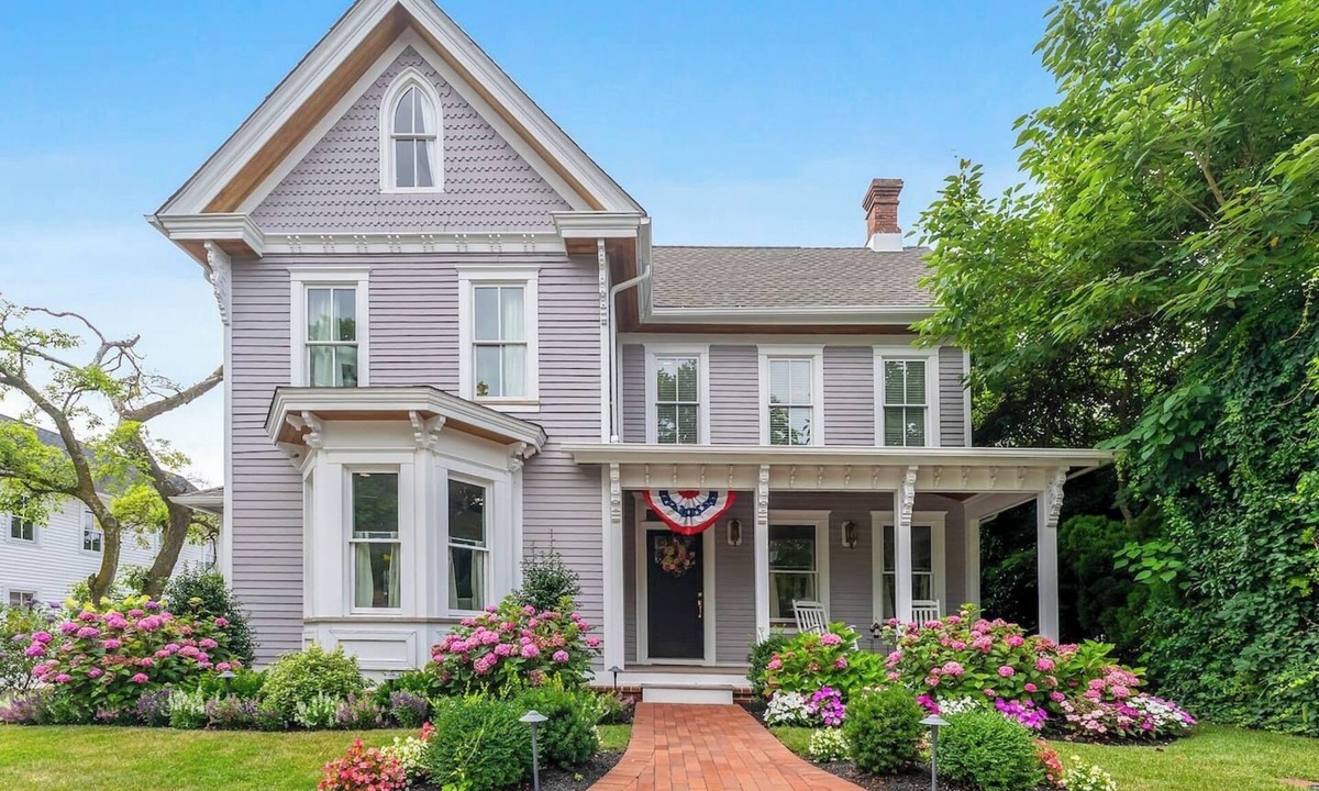 West Cape May House | Buttonwood Mainstay - Historic Home Close to Beach