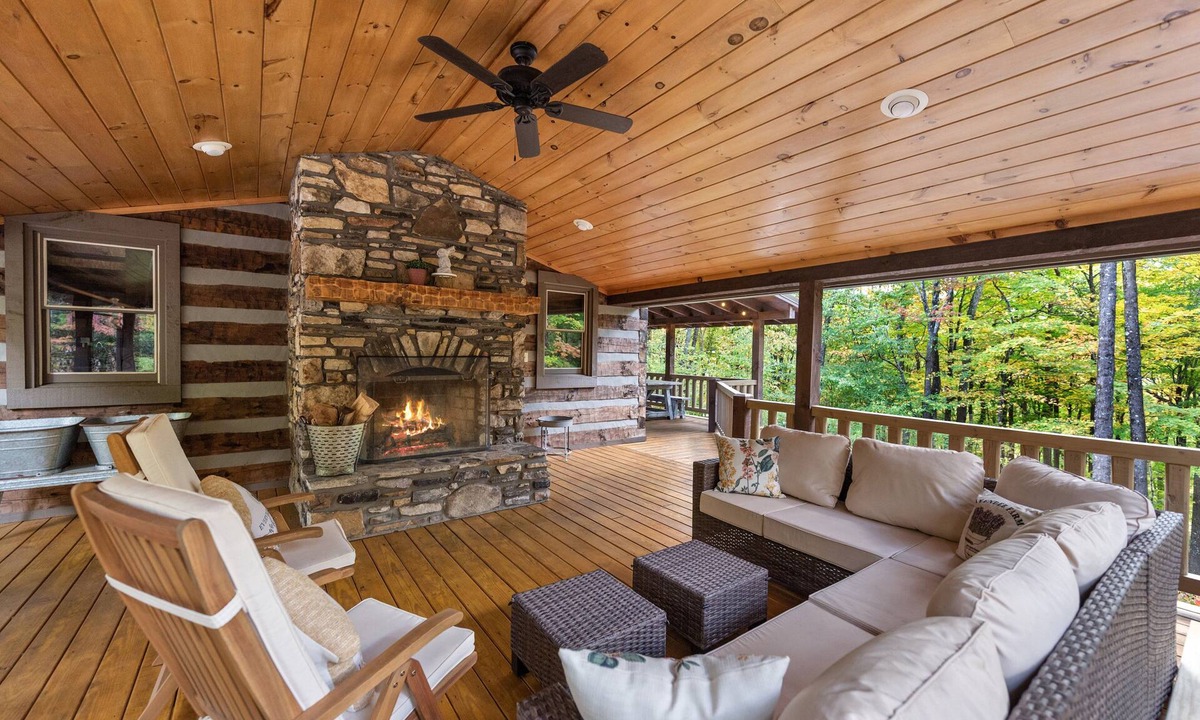 Todd Cabin | Cabin Chateau at Big Tree | Dreamy Deck with Outdoor Fireplace | Hot Tub & Foosball