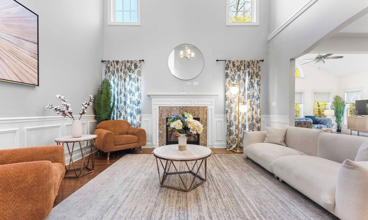 Libertyville House | Calm 4BR Haven｜Dedicated Workspace,Patio & Pet-Friendly Stay｜Work At Home #41814