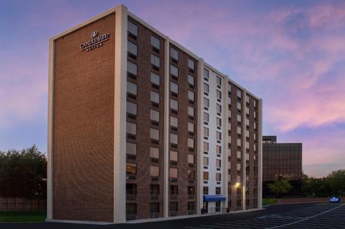 Alexandria West Hotel | Candlewood Suites Alexandria West by IHG