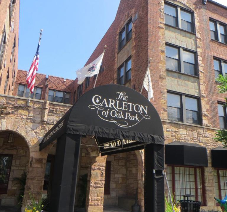 Oak Park Hotel | Carleton of Oak Park