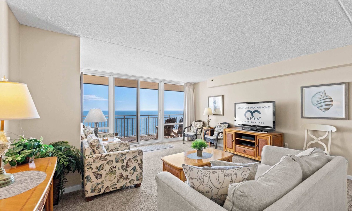 North Ocean City Condo | Carousel 2202 | Pools Ice Rink Arcade Gym |
