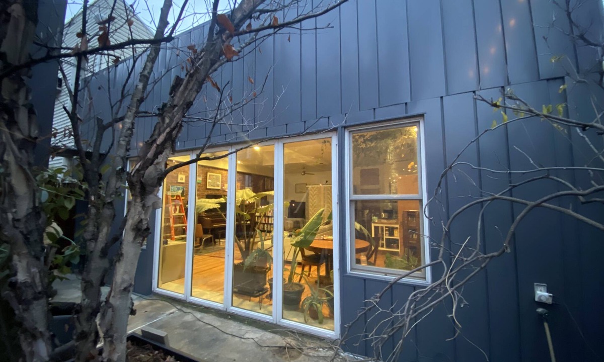Williamsburg Apartment | Carriage House Williamsburg Brooklyn NYC HUGE 900sq ft STUDIO LOCATION!