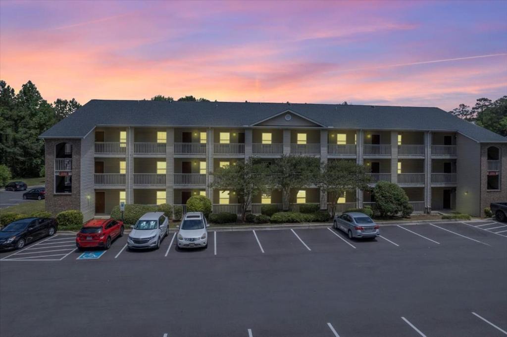 Westover Apartment | CB 3516-202 Modern Fayetteville Charm
