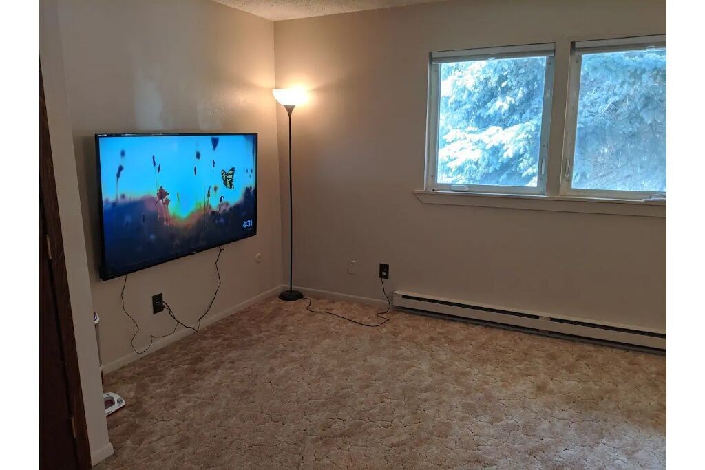 Pierre House | Centrally Located on Pawnee - Apartment # 3