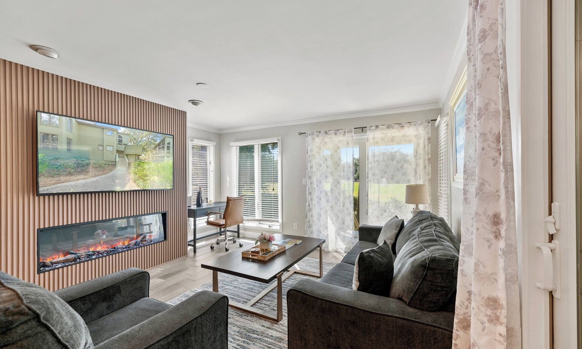 Kiawah Island Villa | Centrally Located 2BR/2Bath Villa in Kiawah Island, SC - 5 min from the Beach!