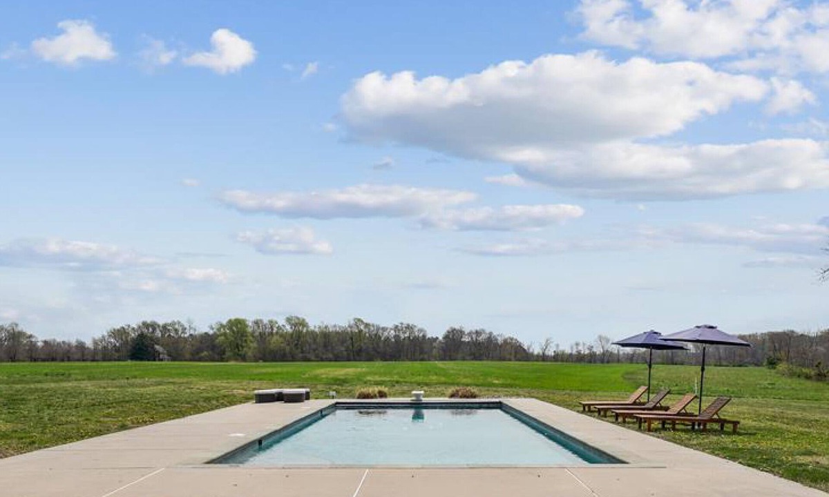 Centreville House | Centreville Waterfront Farm | 170 Acres | Pool | Private Dock | Private Beach |