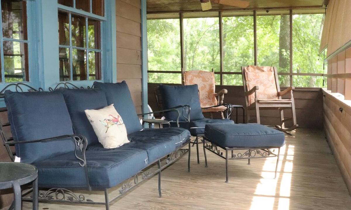 Garrison Cabin | Charming 2-bedroom cabin with AC in peaceful Garrison on private 25 acre lake