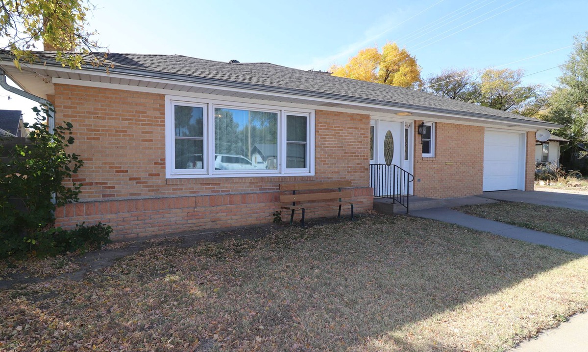 Scott City House | Charming, 2-bedroom house in Scott City in a great location!