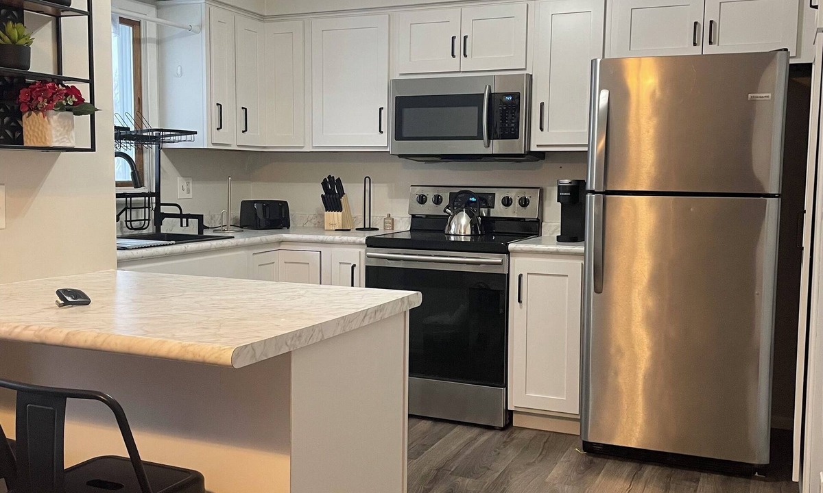 Rochester House | Charming 3-bedroom house with AC in lovely Rochester-Mayo Clinic