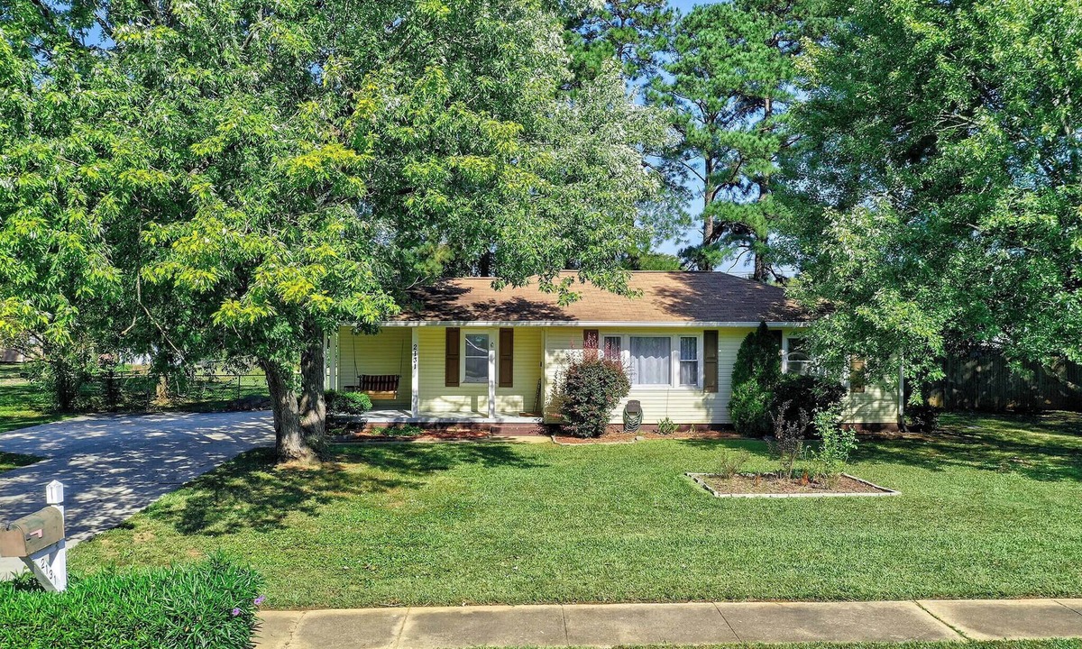 Rock Hill House | Charming 3-bedroom home in delightful Rock Hill with AC, WiFi