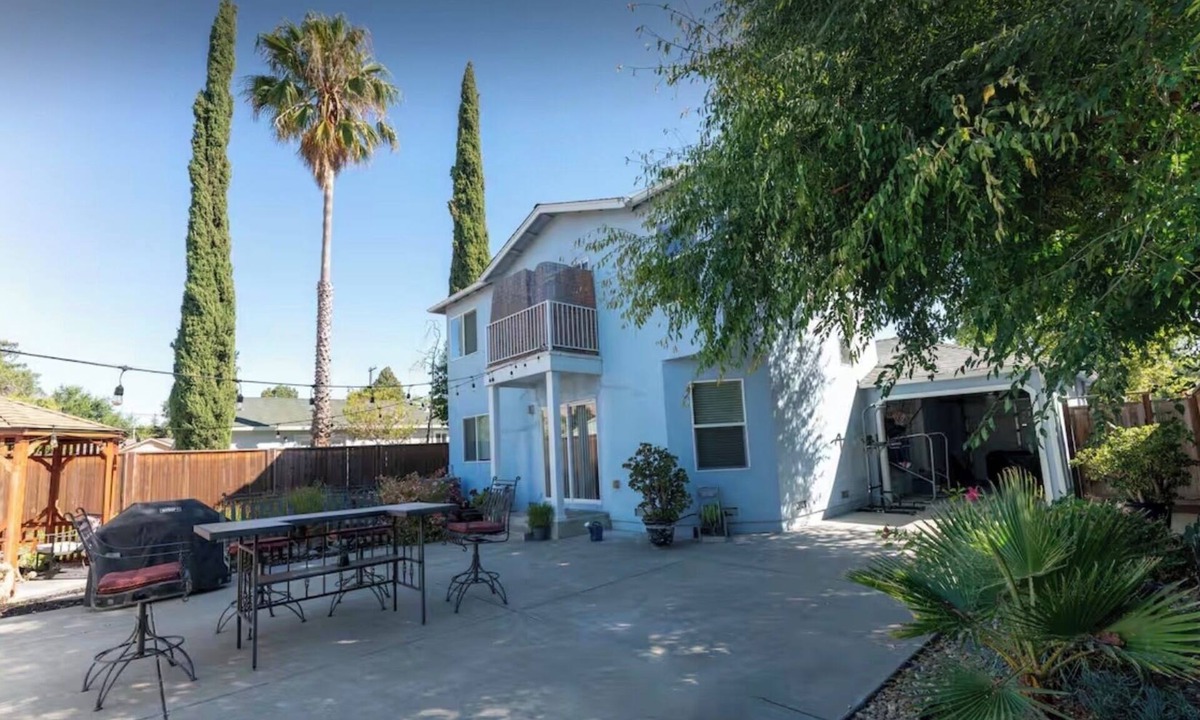 Concord House | Charming 4BD3BA - BART - Gameroom - Gazebo - Fenced Yard - Walk to Grocery