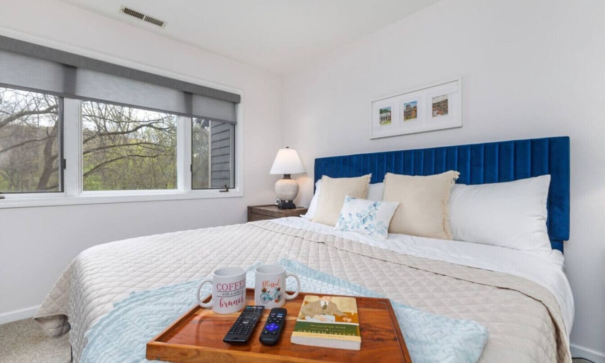 The Galena Territory Villa | Charming Galena Getaway | 2BR Retreat w/Fireplace
