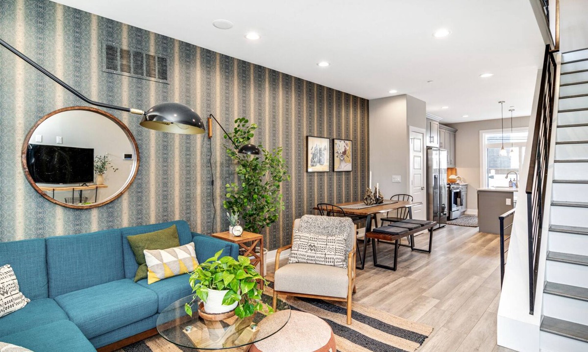 Pennsport House | Charming Townhouse w/Roofdeck -4B/3B - Sleeps 11!
