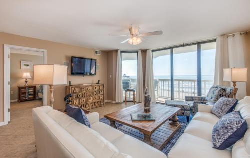 Folly Beach Apartment | Chas. Oceanfront Villas 209 - Oceans Nine