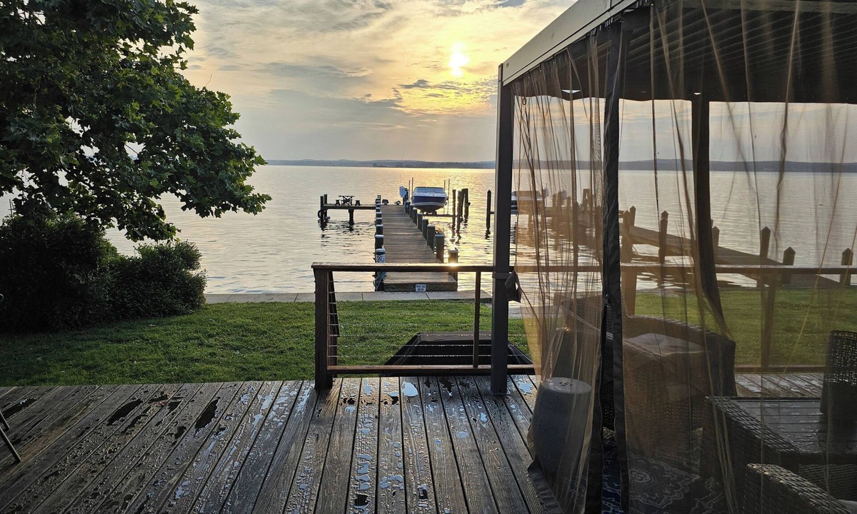 Perryville House | Chesapeake Waterfront Vacation Rental with Dock - SunriseHavenMD