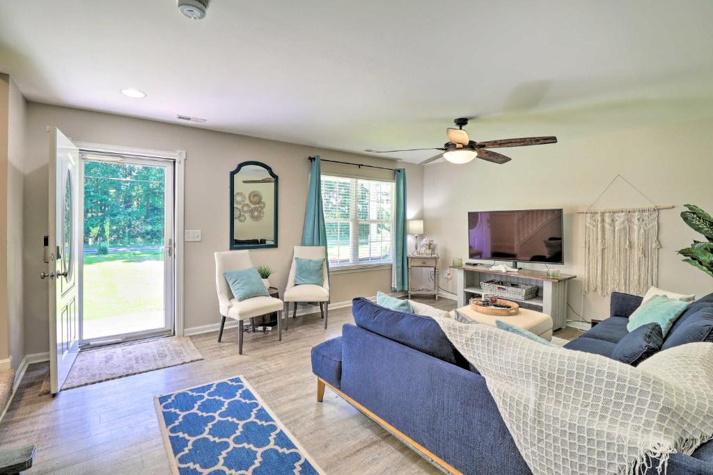 Tolchester Beach House | Chestertown Family Hideaway with Kayaks and Deck!