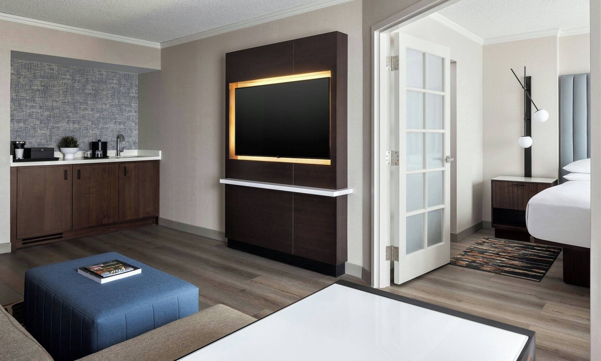 Deerfield Hotel | Chicago Marriott Suites Deerfield