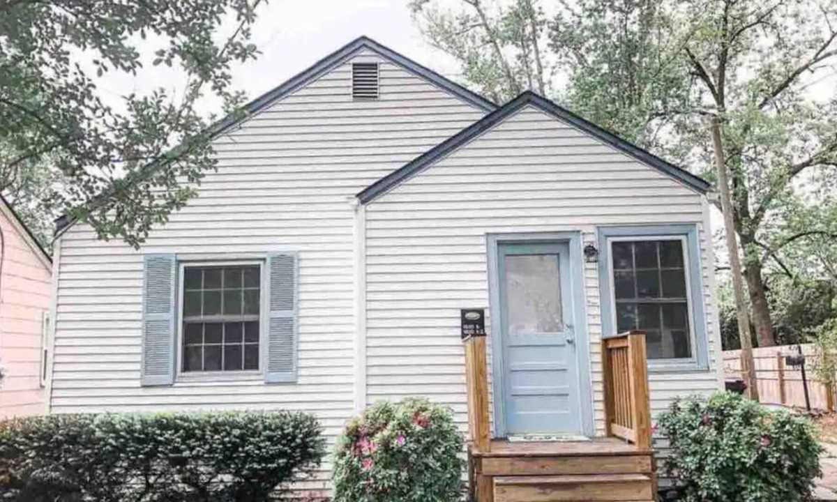 Midtown House | Clean, Comfortable, Close to Schools and Hospital.