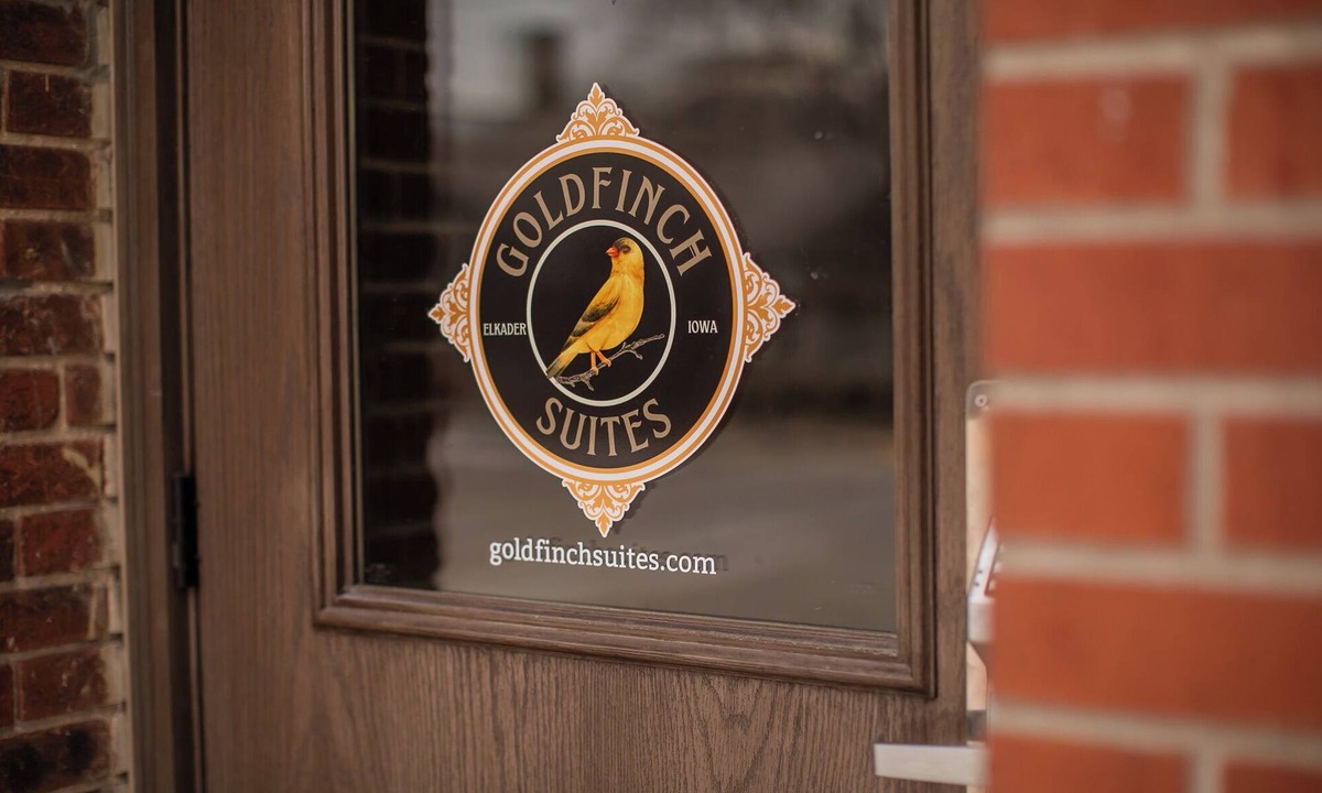 Elkader Bed & Breakfast | Clocktower Queen Suite