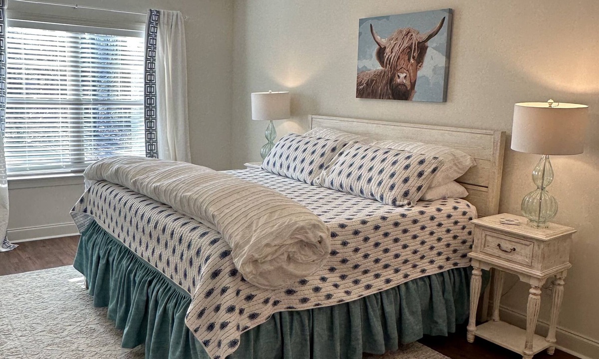 Auburn House | Coast to Plains- 3 bed 3 bath Townhouse close to campus