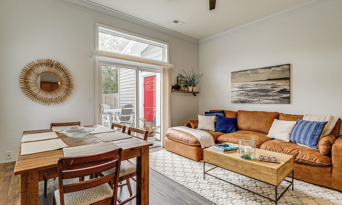 Wilmington House | Coastal Gem 3 1/2 Mi from Wrightsville Shoreline