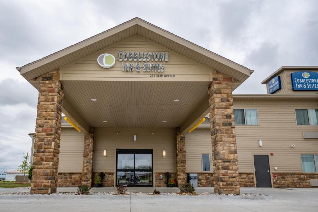 Allendorf Hotel | Cobblestone Hotel & Suites-Sheldon