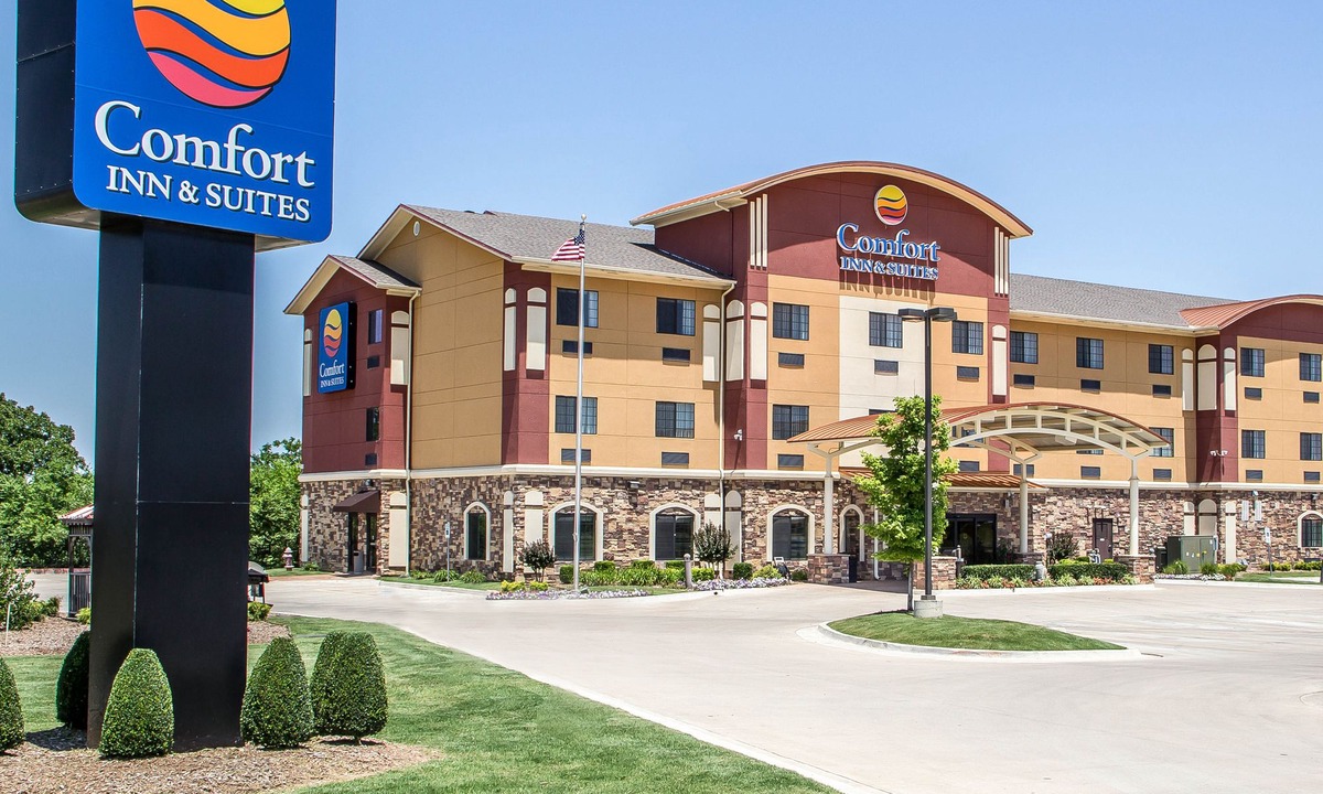 Jenks Hotel | Comfort Inn & Suites Glenpool