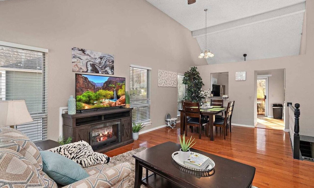 Lenexa House | Comfortable 3BR, 2BA townhouse in quiet Lenexa. Pet Friendly!