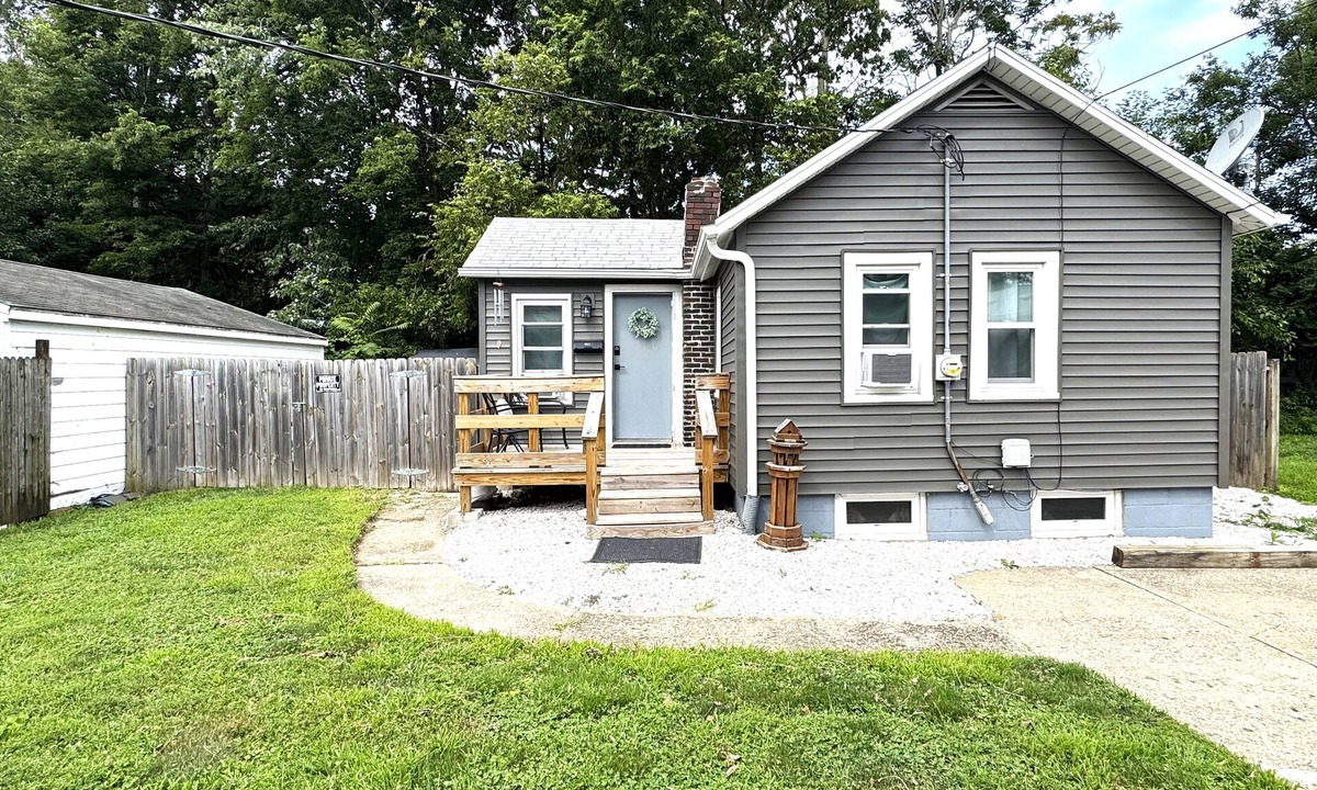 Pekin House | Cottage Guest House