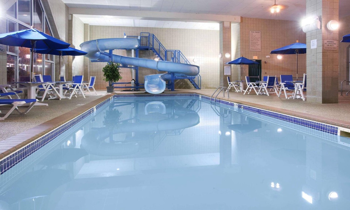 Rapid City Hotel | Country Inn & Suites by Radisson, Rapid City, SD