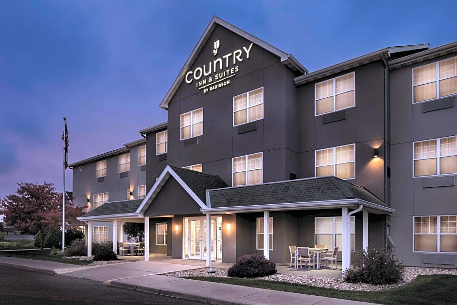 Waterloo Hotel | Country Inn & Suites by Radisson, Waterloo, IA