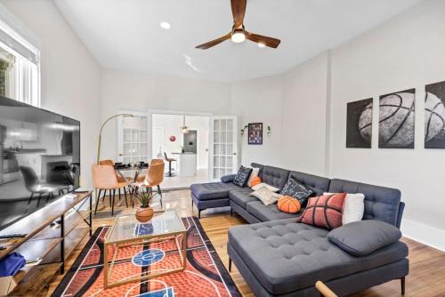 Columbia Apartment | Courtside - Hot Tub