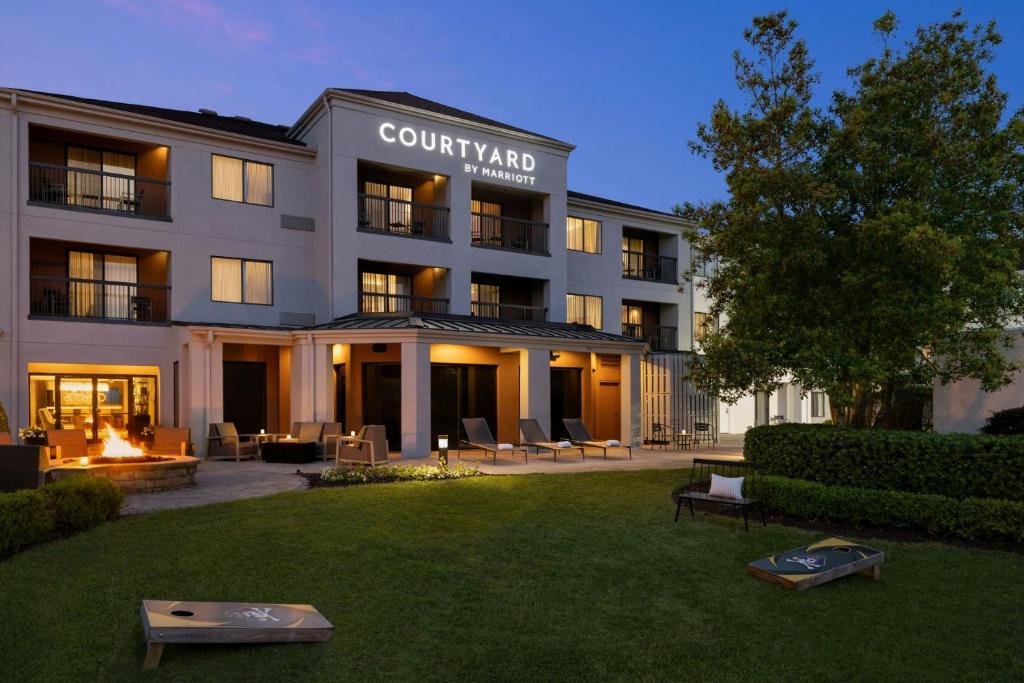 Greenville Hotel | Courtyard by Marriott Greenville