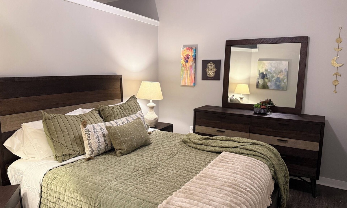 Chapel Hill Apartment | Cozy 1-bedroom apartment in tranquil Chapel Hill with all amenities!