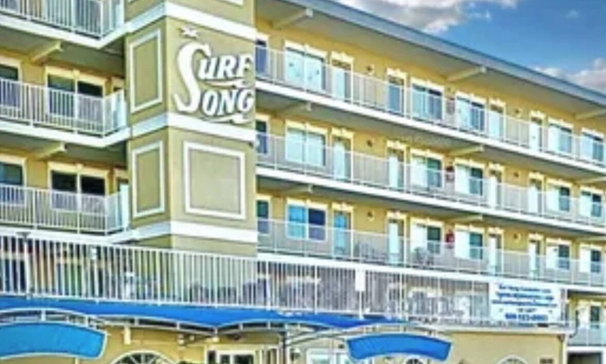 Cape May - Wildwood Condo | Cozy 1-bedroom condo in beautiful North Wildwood with Two Heated Pools