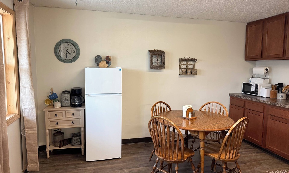Hartley House | Cozy 1-bedroom suite in quaint Hartley with fireplace, coffee bar, outdoor area.