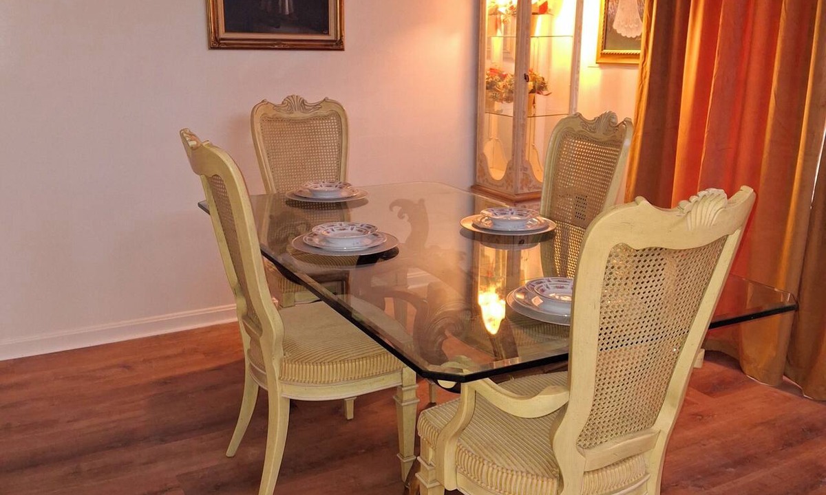 Laurel House | Cozy 1-bedroom townhome in pleasant Laurel with AC