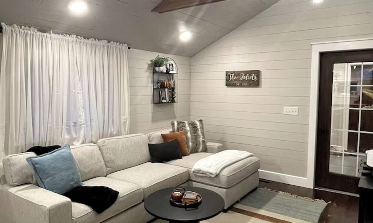 Adair House | Cozy 3-bedroom house with exquisite attention to detail!
