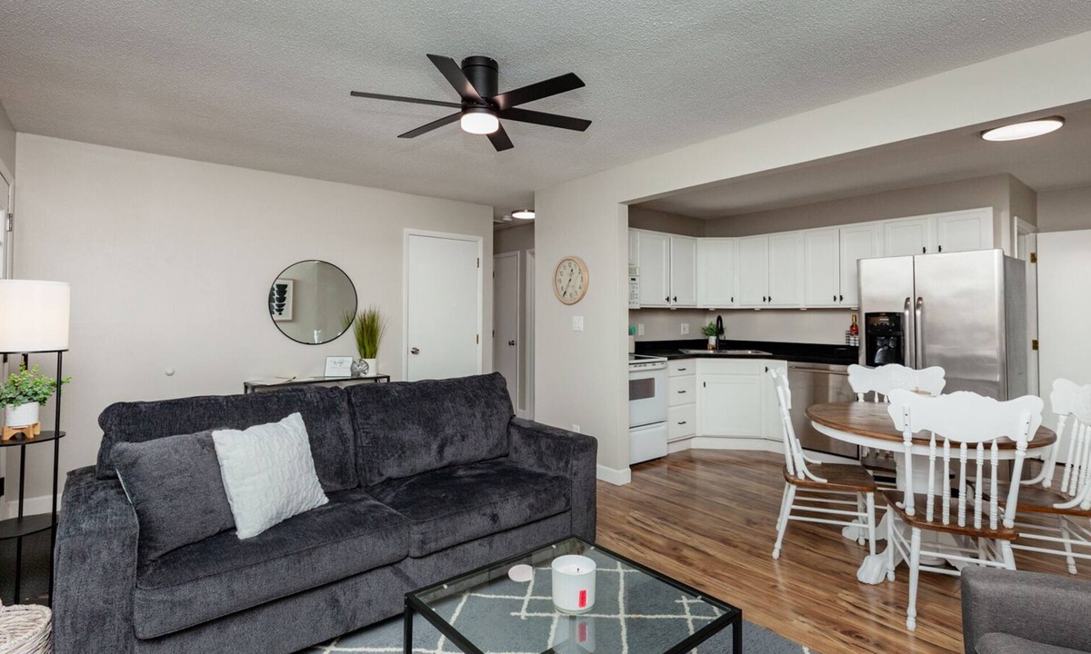 Ames House | Cozy Ames retreat located near Iowa State University