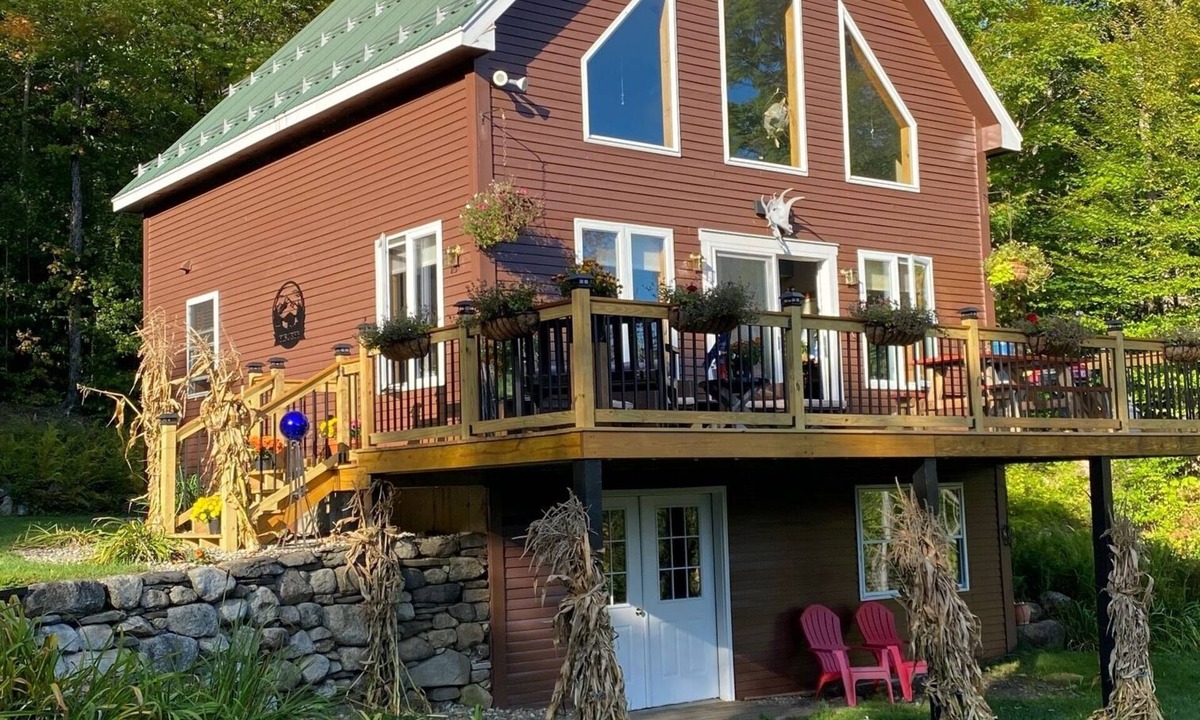 East Burke Ski Chalet | Cozy Chalet adjacent to Kingdom Trails bike, hike, ski, or just relax