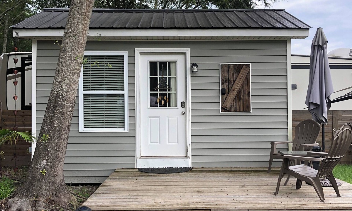 Charleston County Other | Cozy Farmhouse Suite On 10 Acres!