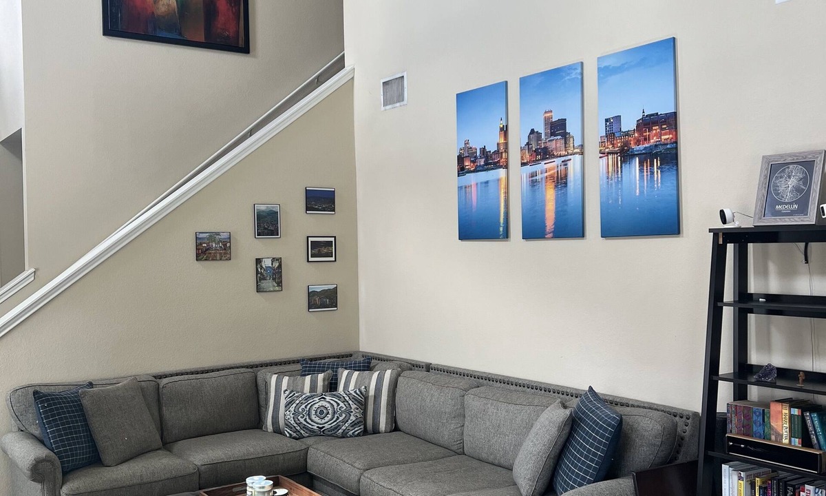 Manor House | Cozy Home: 9 Miles from Circuit of the Americas