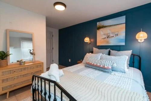Margate City House | Cozy Margate Cottage - 3 blocks to the Beach