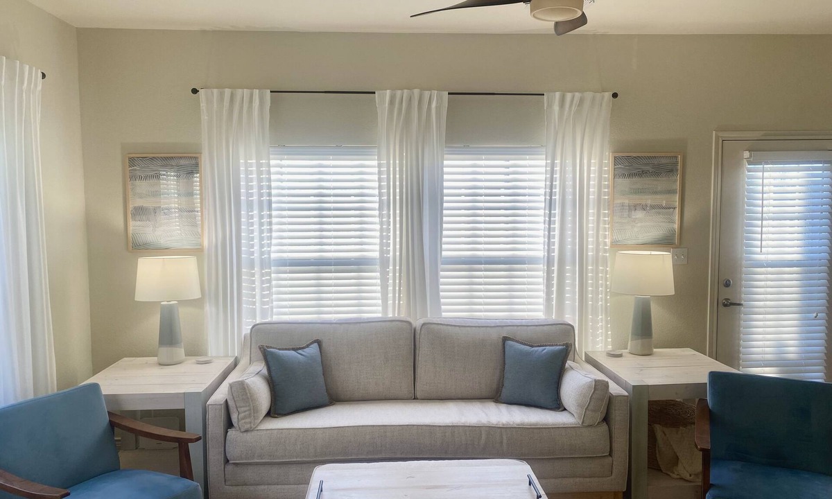 Afton House | Cozy Monkey Island Townhome - Pool - Gym - Walk To Marina/Lakeside Restaurant