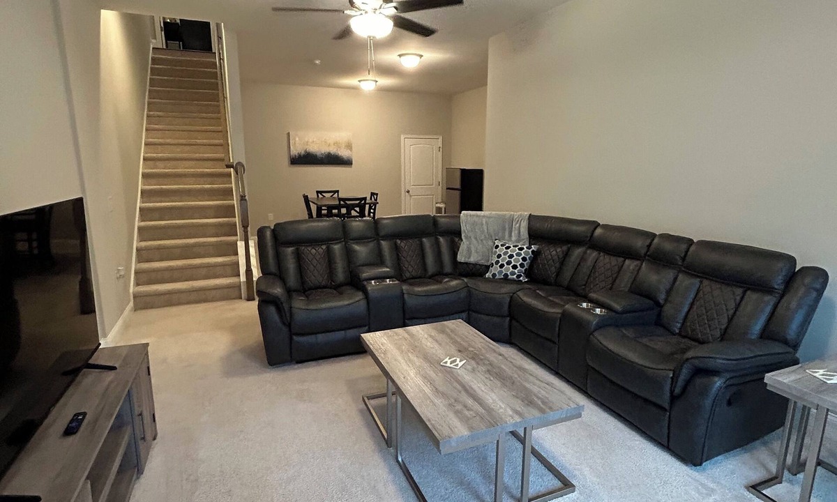 Southwest Raleigh House | Cozy Private Basement Located in the heart of Cary/Raleigh