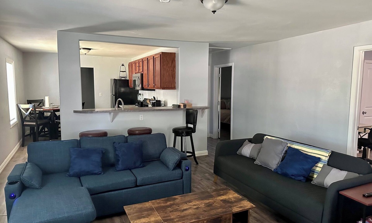 Ardmore House | Cozy two bedroom house in lovely Ardmore