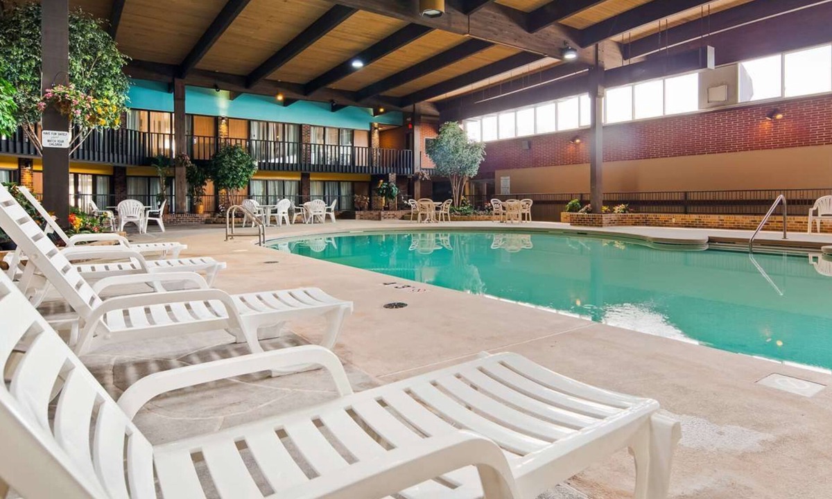 Fort Dodge Hotel | Crossroads Hotel and Event Center